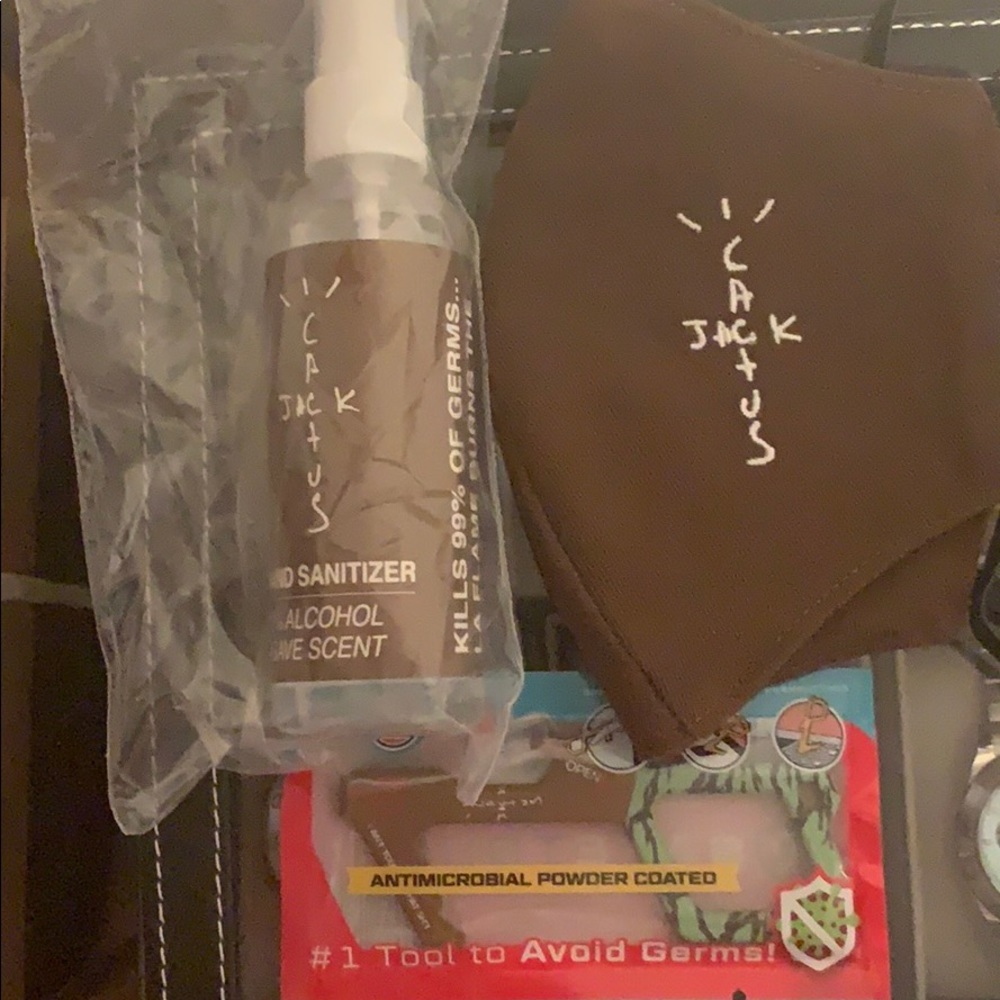Travis Scott Cactus Jack Set Mask , Sanitizer Tool